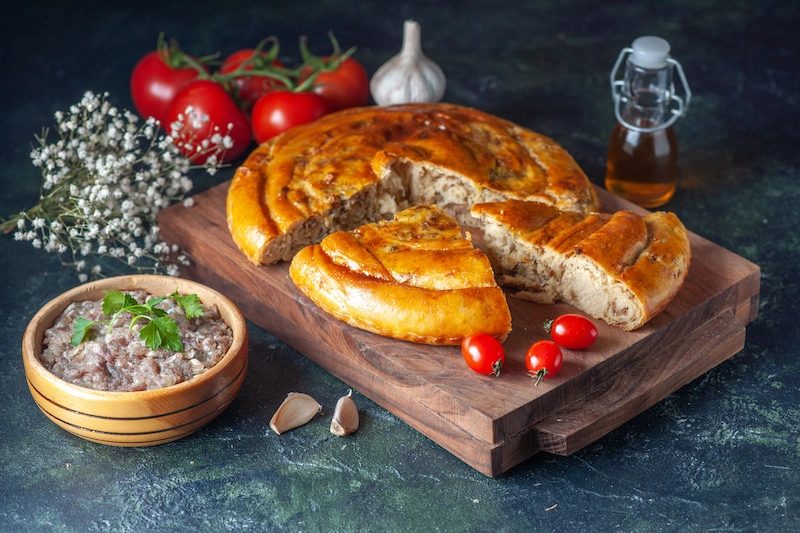 Babina mesna pita s kislim zeljem