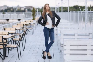 Modni triki za vizualno podaljšanje postave